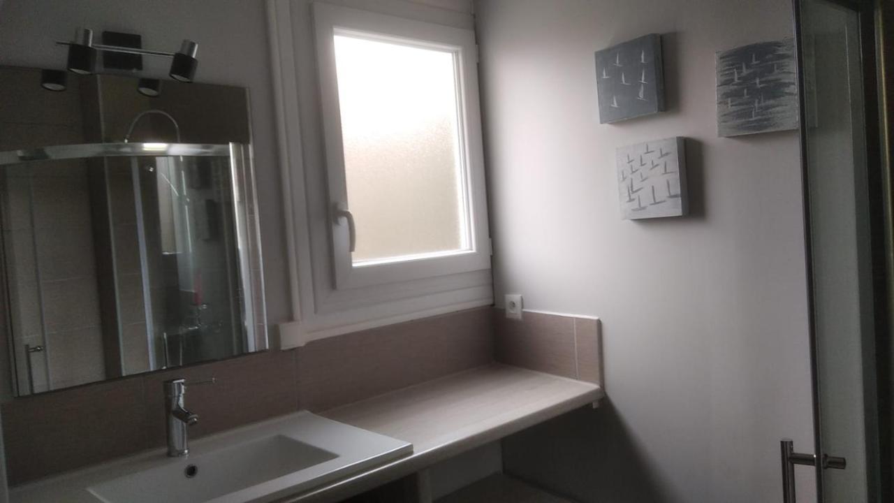 Idealement Situe, Tout A Pied, 60M2 Saint-Georges-de-Didonne ภายนอก รูปภาพ
